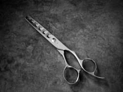 HH9T Kasumi - 6.0 Inches (7 Teeth) - 20 Degree Offset - Perfect Point Cutting Shears