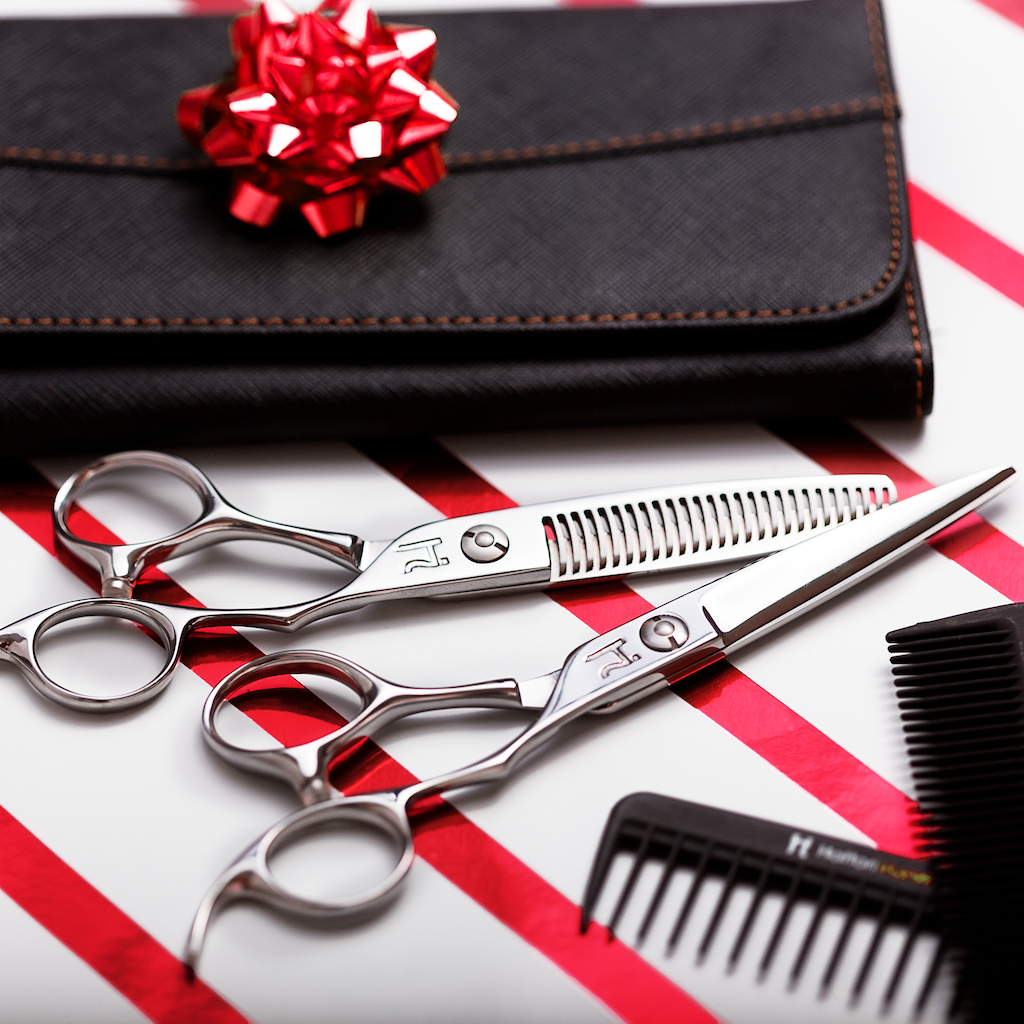A Barbers Gift Guide For The Barber In Your Lives; These Gifts Are The Perfect Barber Gifts