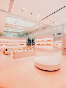 gift card to shoe store idea for hairstylists