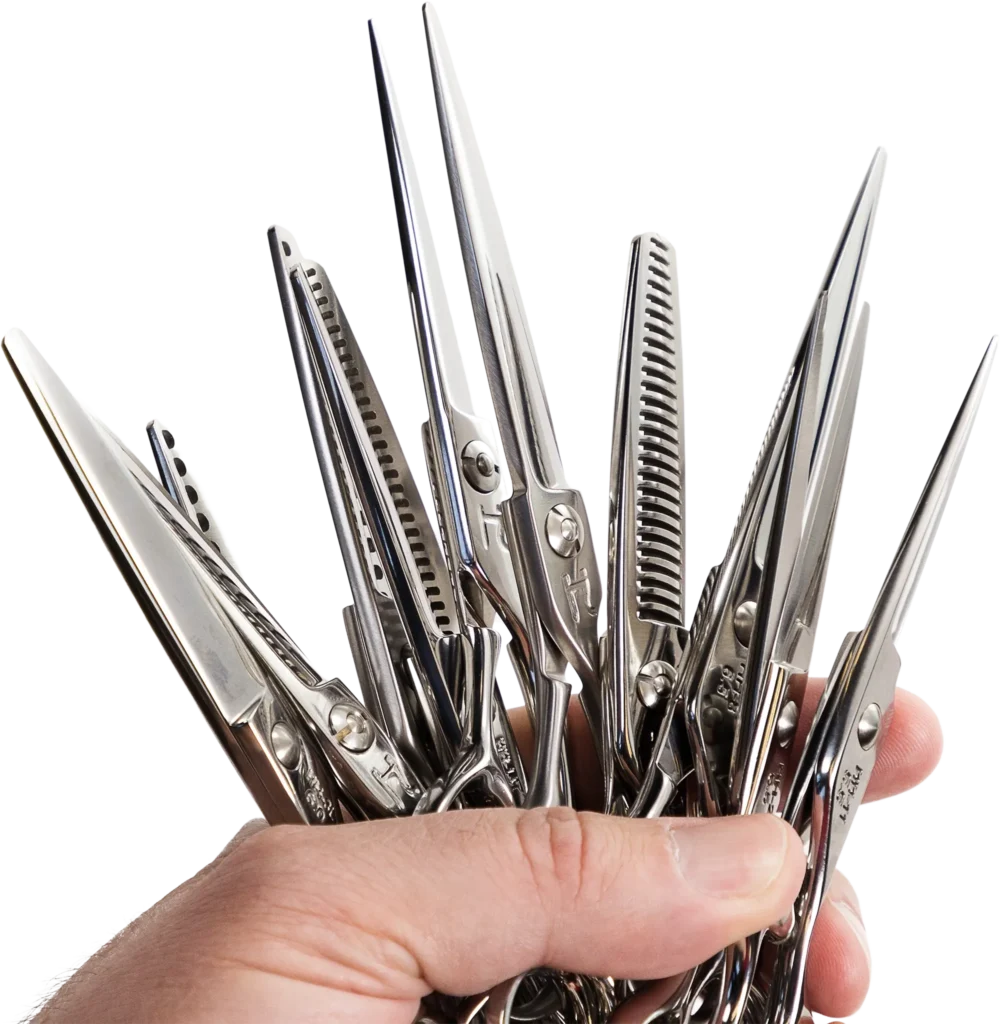 Hanzo Family Shears in hands