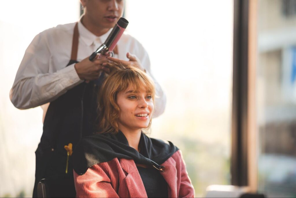 Expert Tips on Cutting Trendy Bangs Hairstyles – Start 2024 With A Bang