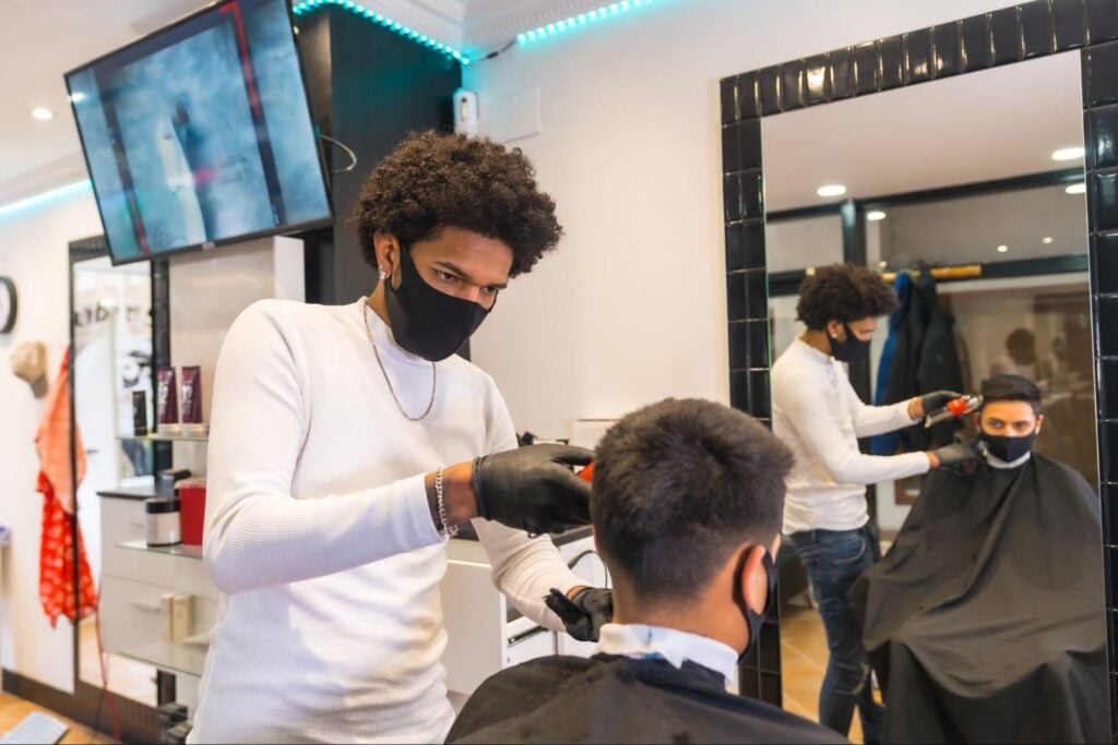 Ultimate Guide For Cutting Mid Fade Haircut for Men